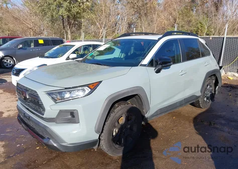 2020 Toyota Rav4 Trd Off-Road z USA, uszkodzony, nr VIN 2T3J1RFV2LC099981